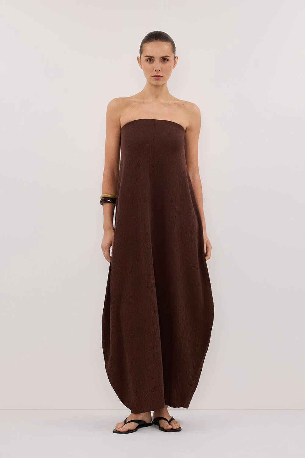 ALIAS CHOC TEXTURED KNIT STRAPLESS MIDI DRESS