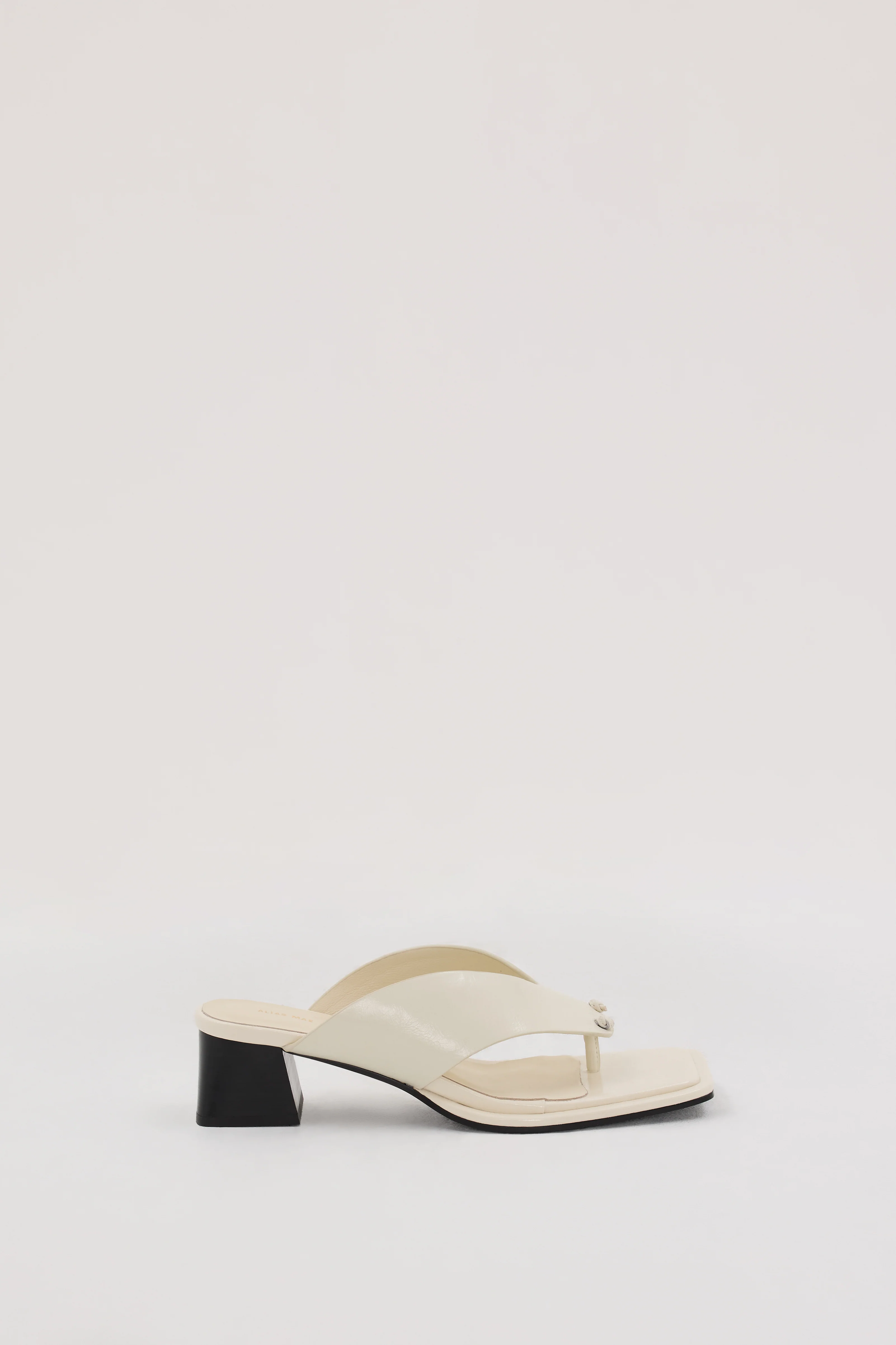 ALIAS MAE ALINA HEEL BONE