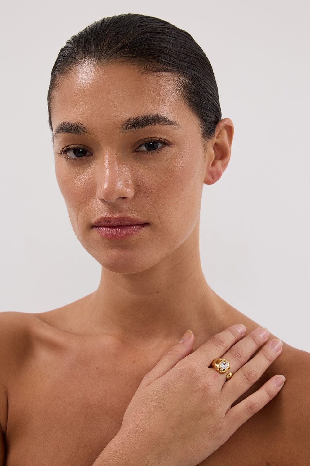 AMBER SCEATS VESPER RING GOLD - Image 2