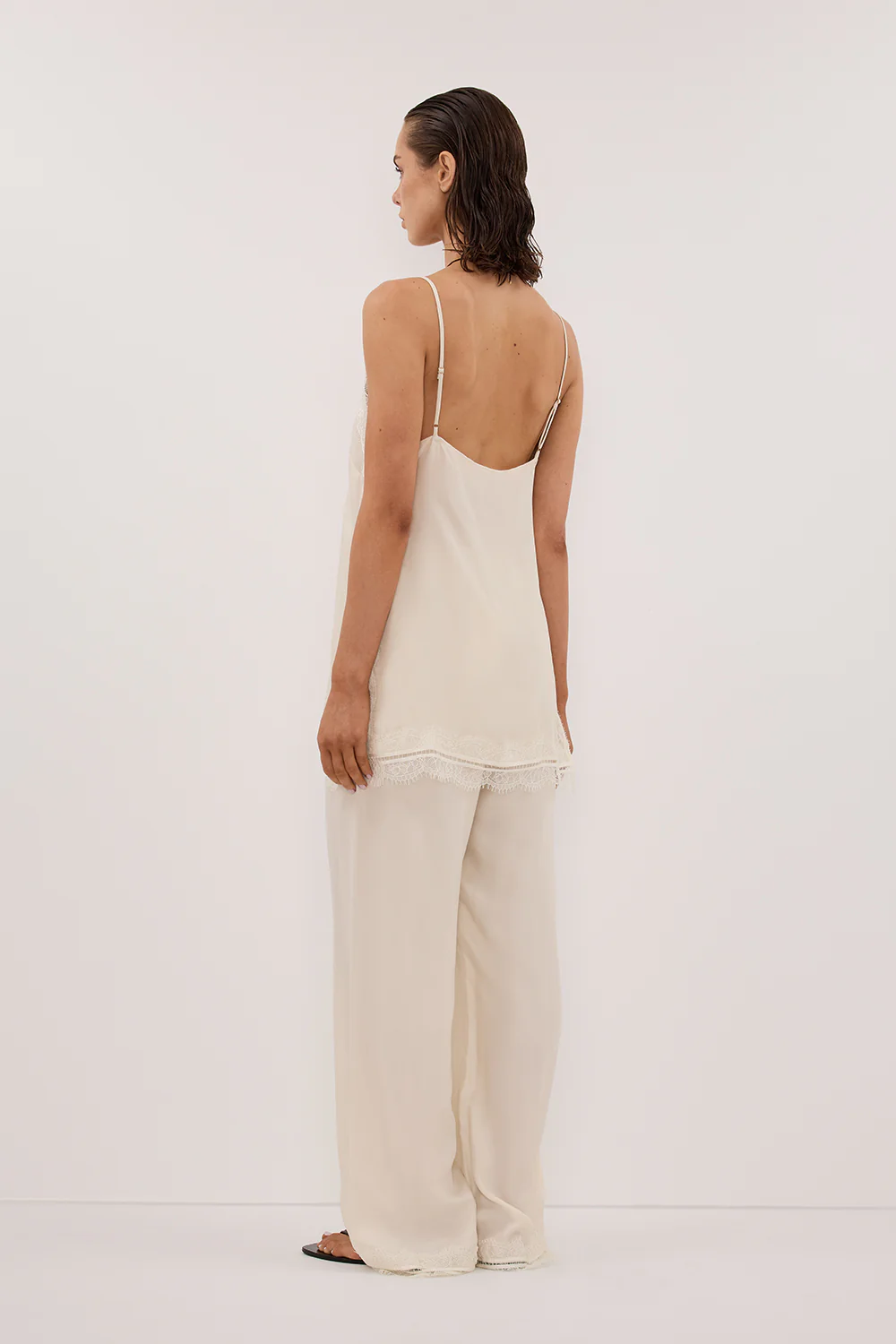 ANDREA SANDSTONE SLEEVELESS LACE CAMI TOP - Image 8