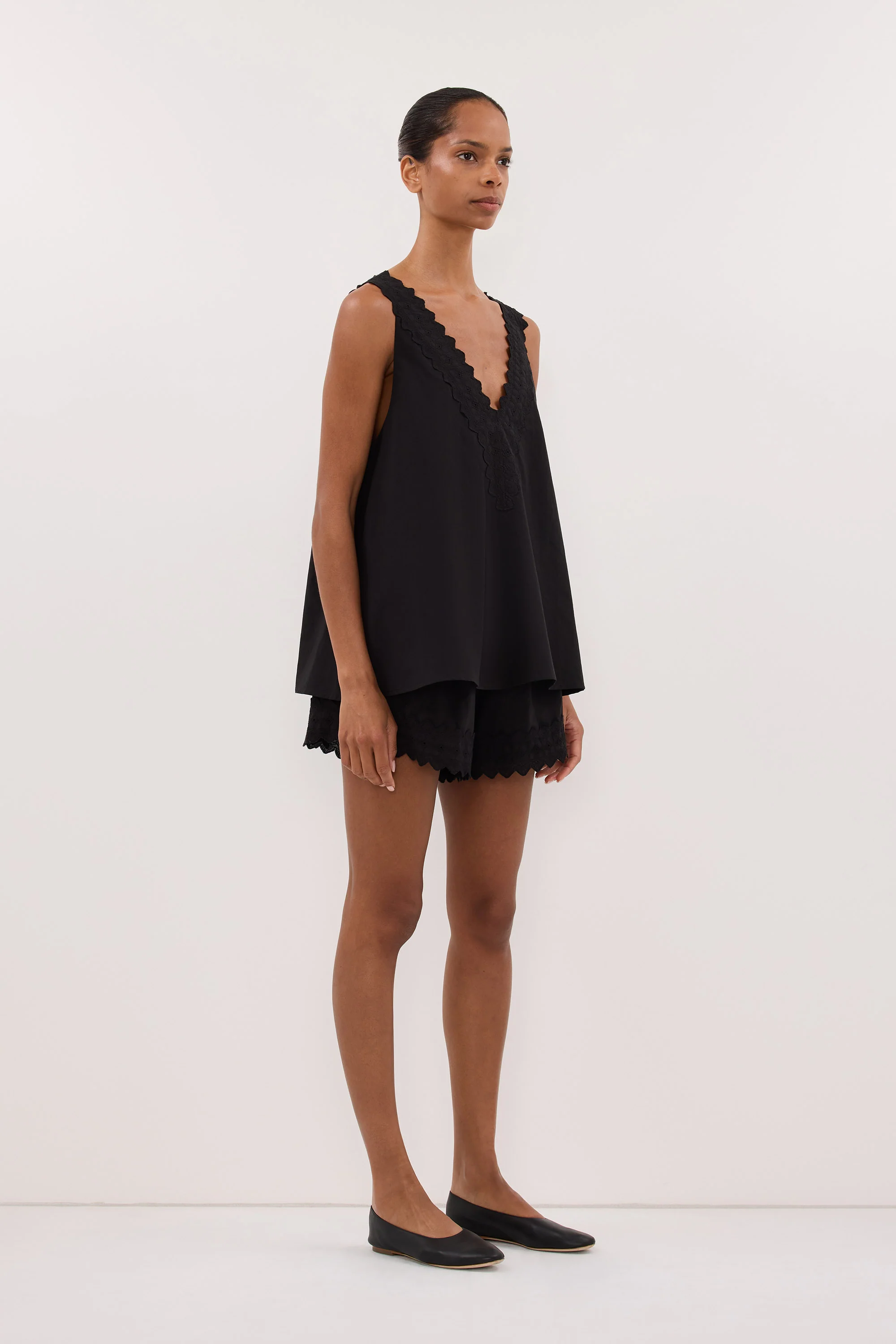 ANNABEL BLACK V NECK TOP - Image 4