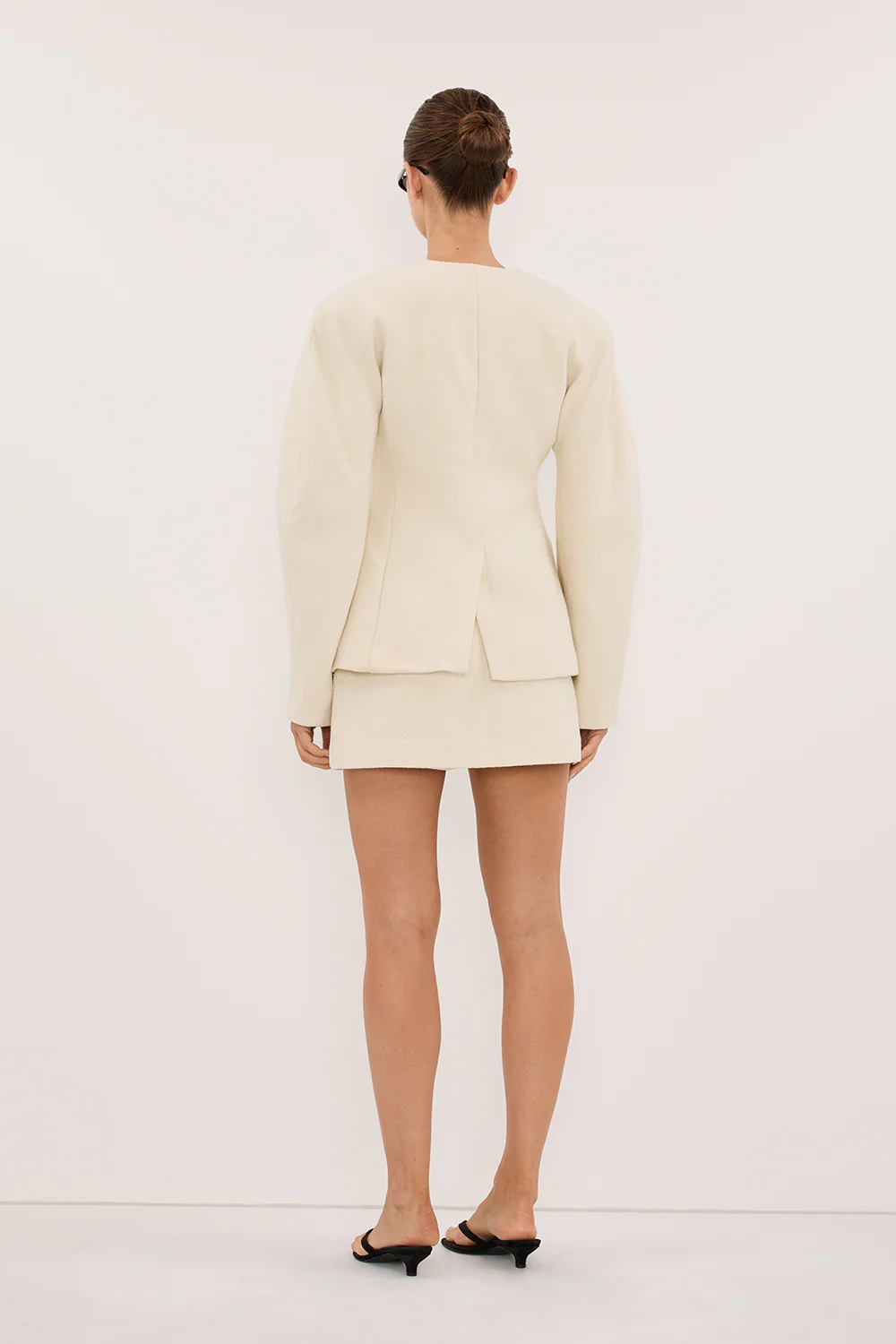 BOBBI CREAM BOUCLE SKORT - Image 4