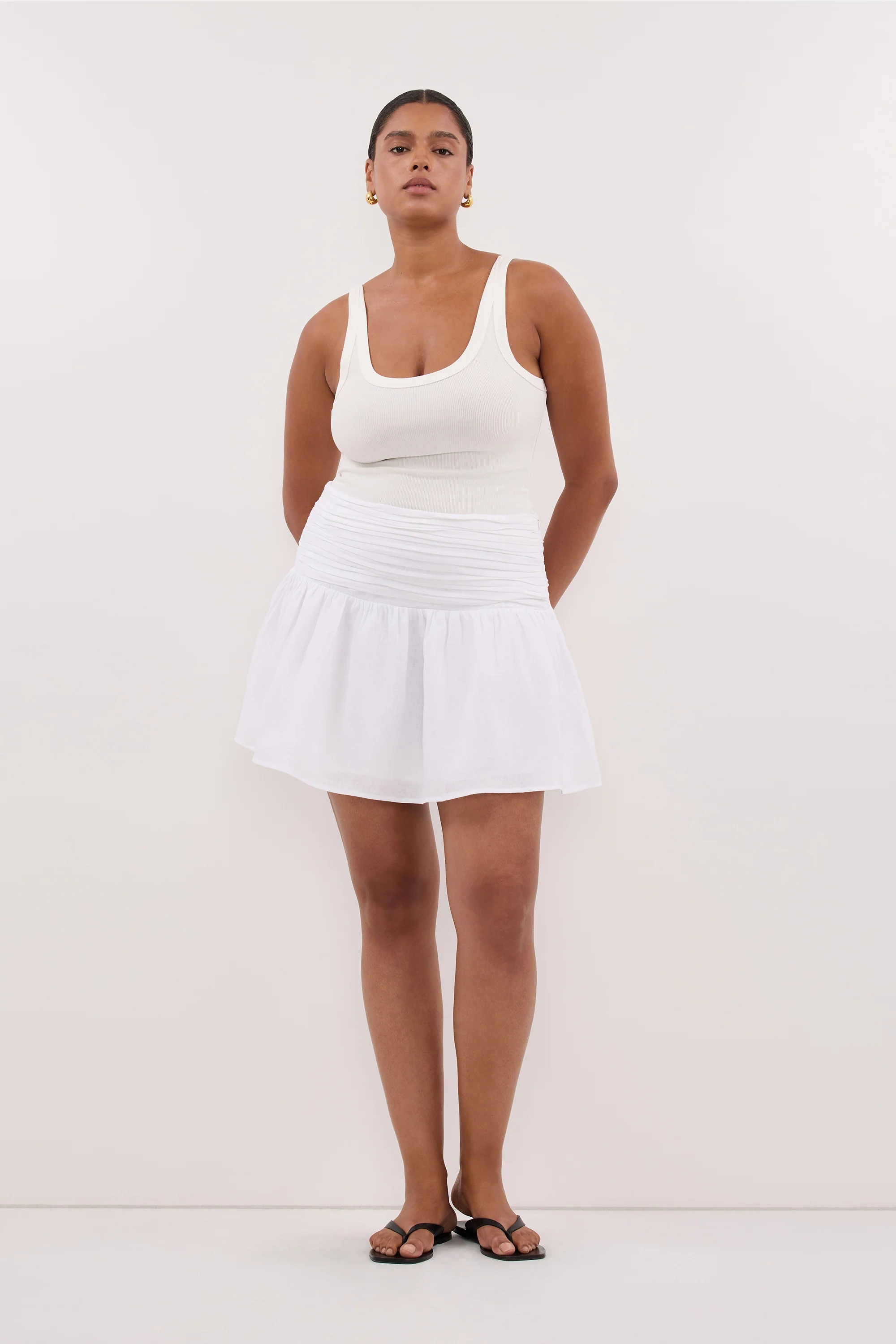CATANIA WHITE LINEN MINI SKIRT - Image 7