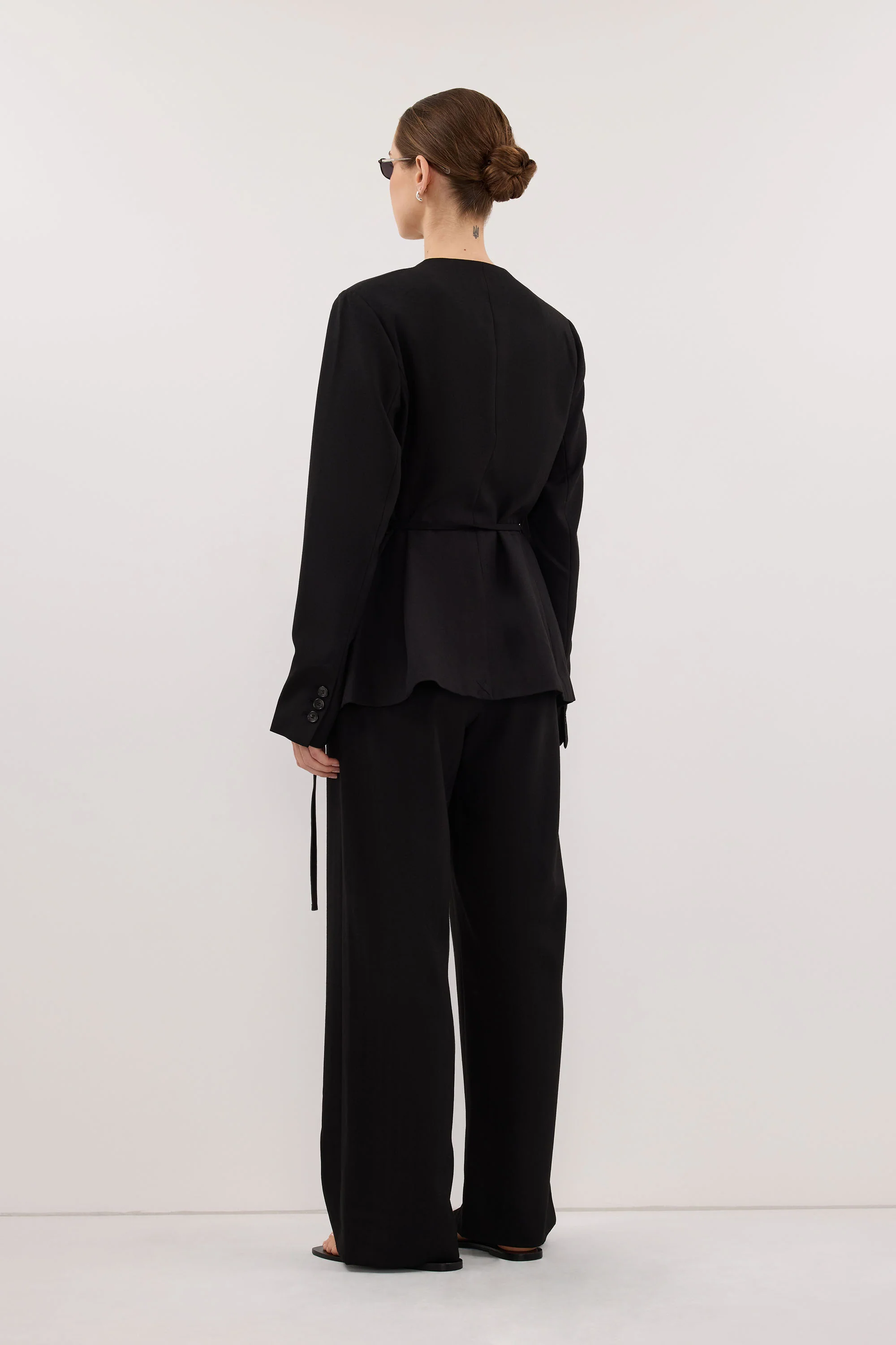 CYRUS BLACK COLLARLESS BLAZER - Image 3