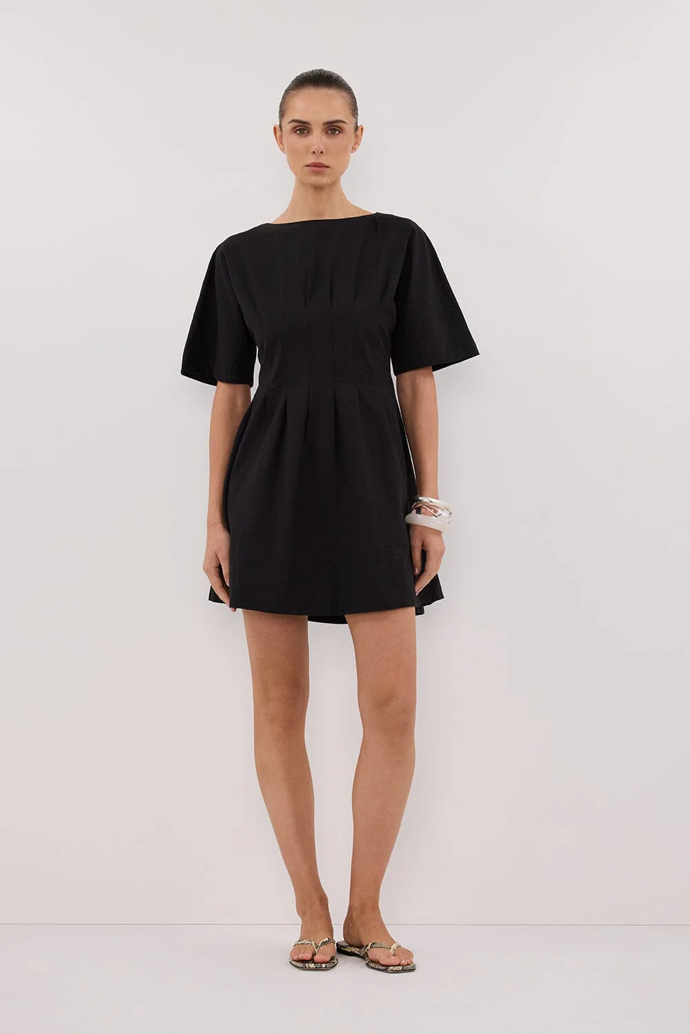 DAPHNE BLACK SLEEVED MINI DRESS