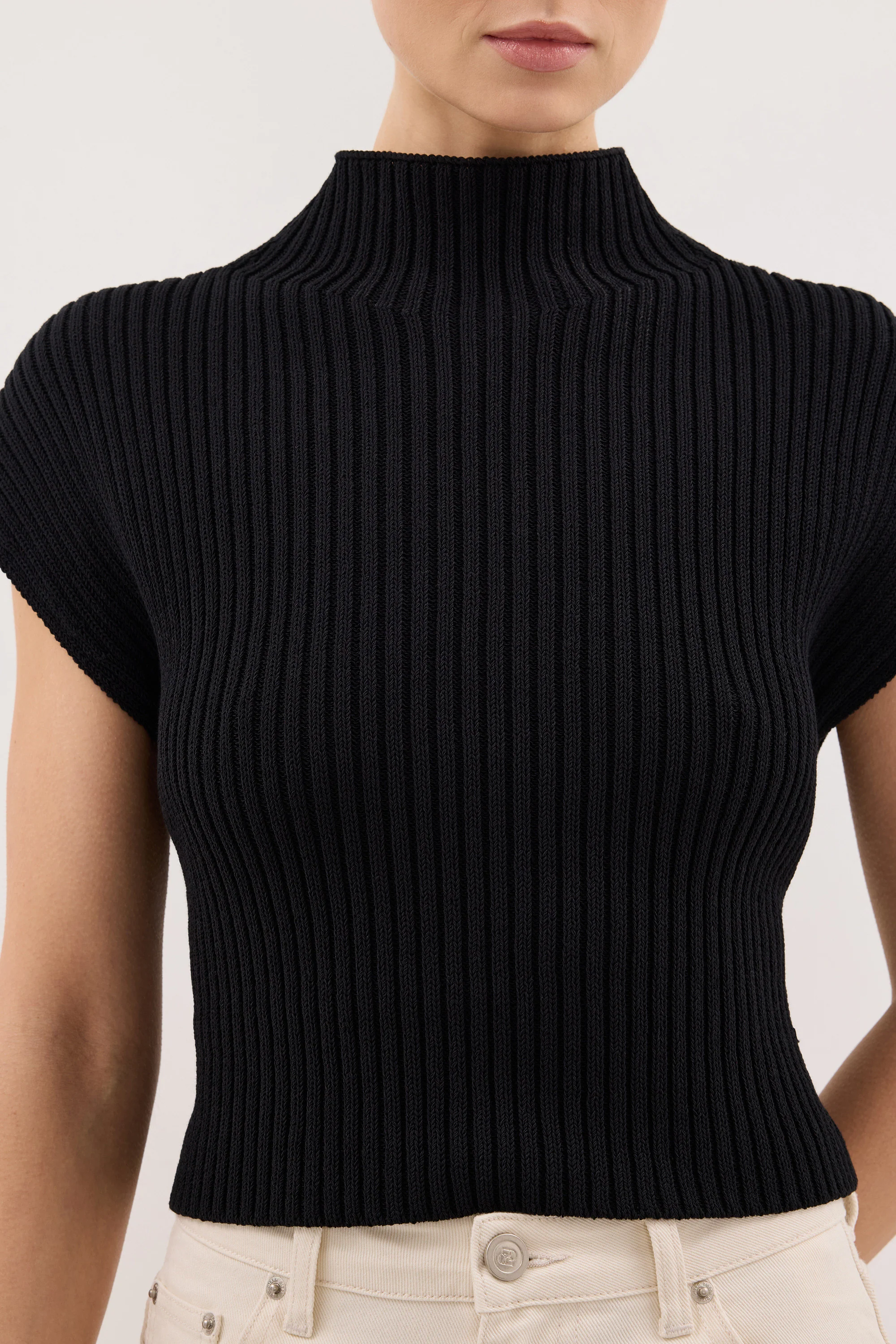 DELLA BLACK KNIT TOP - Image 6