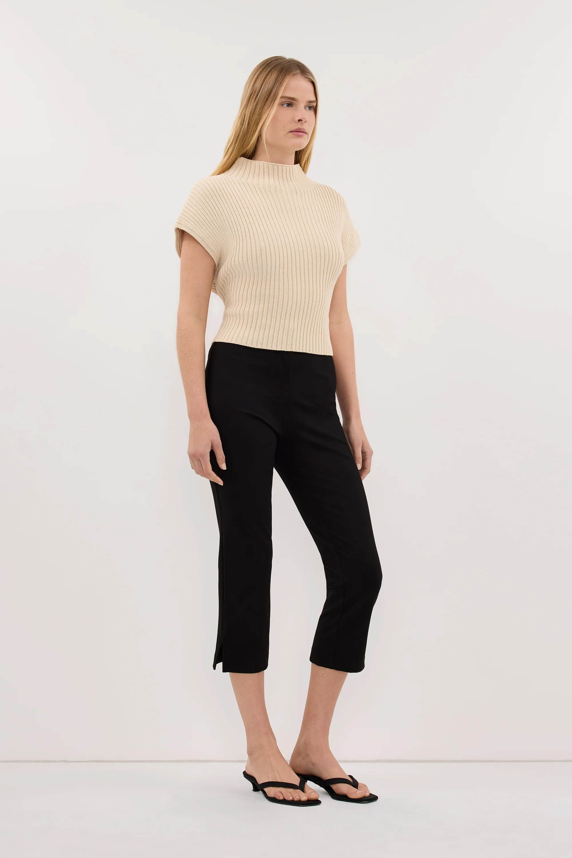 DELLA NATURAL KNIT TOP - Image 3