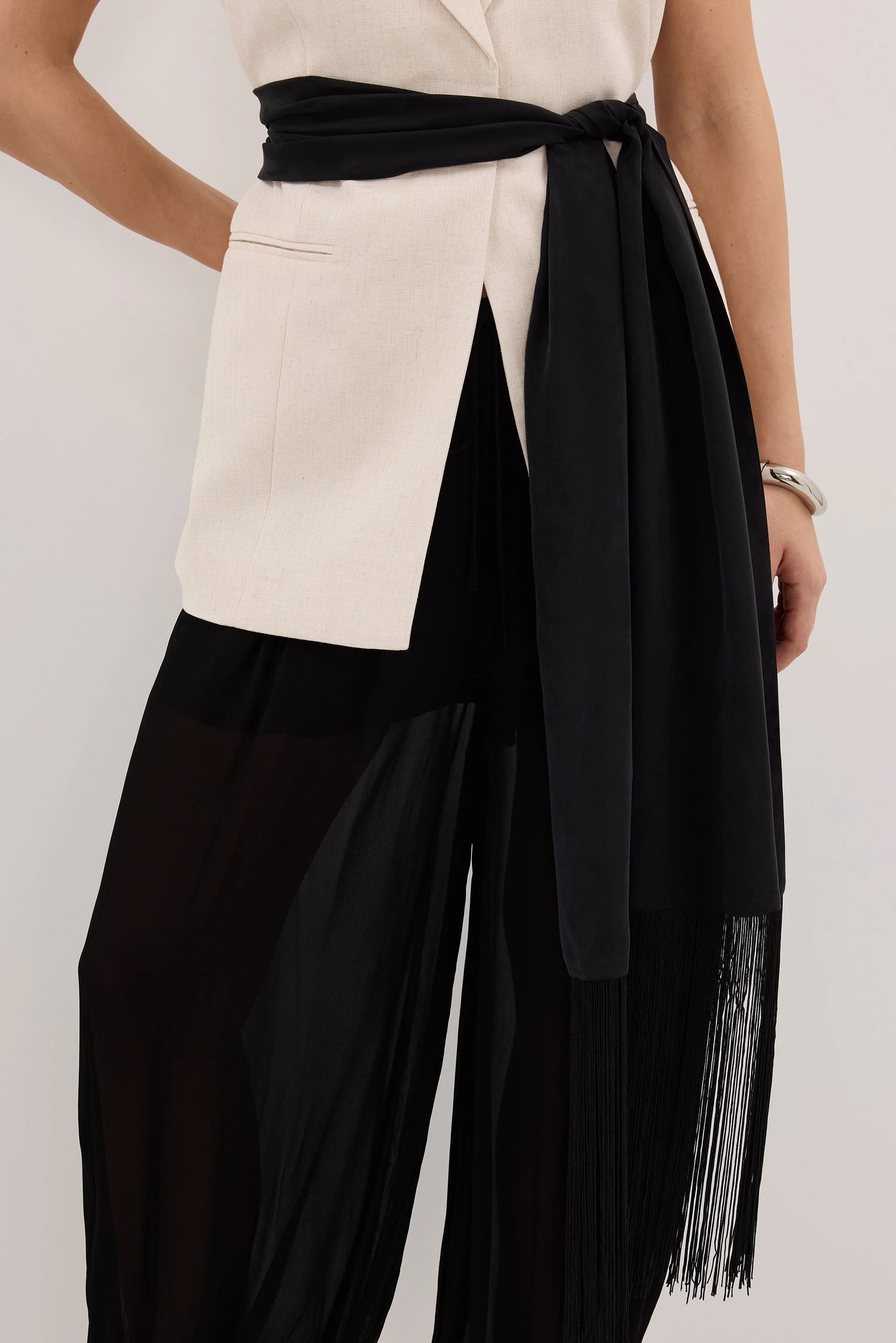 FIORA BLACK CUPRO FRINGE SCARF - Image 6