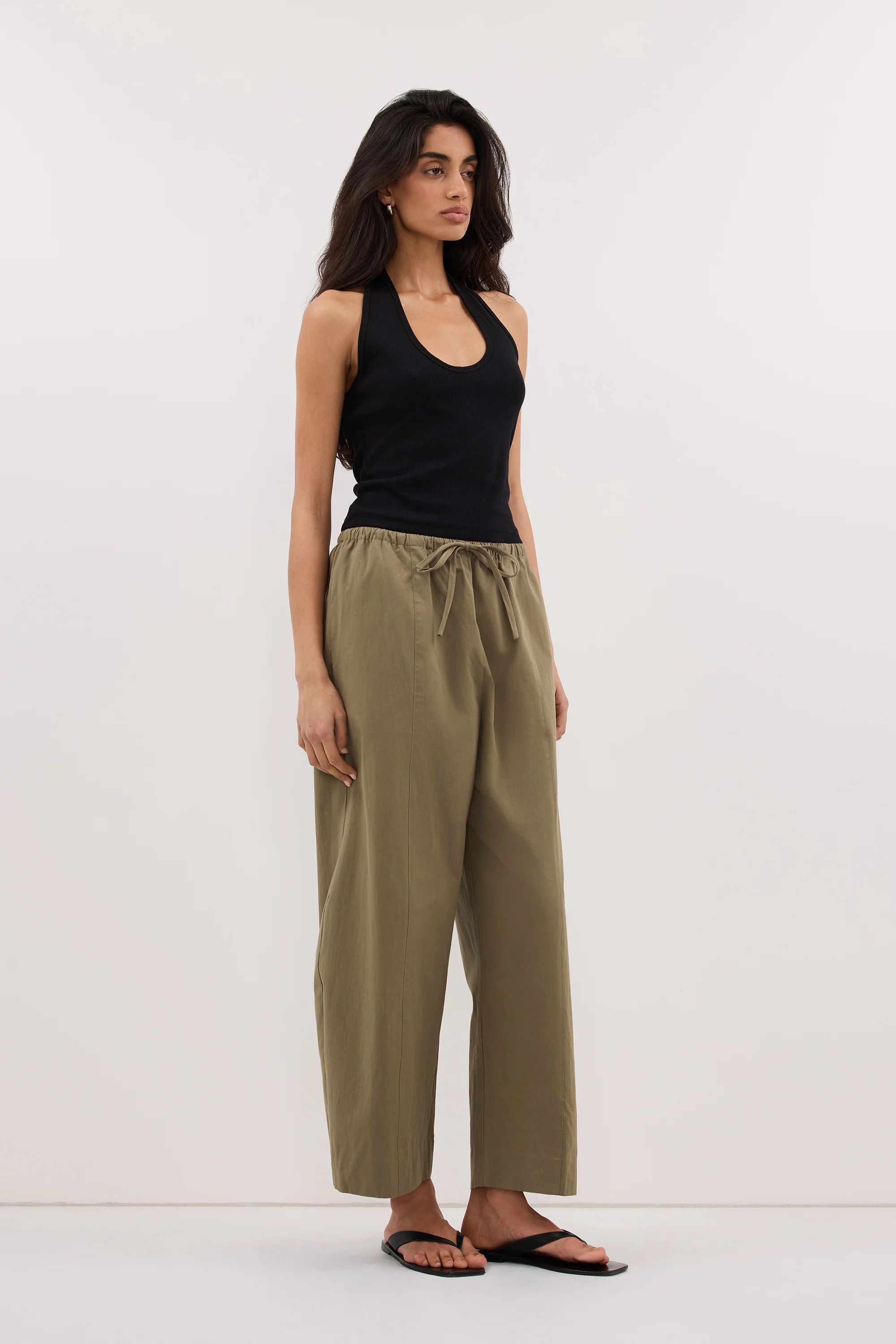 HARLAN BLACK KNIT HALTER TOP - Image 3