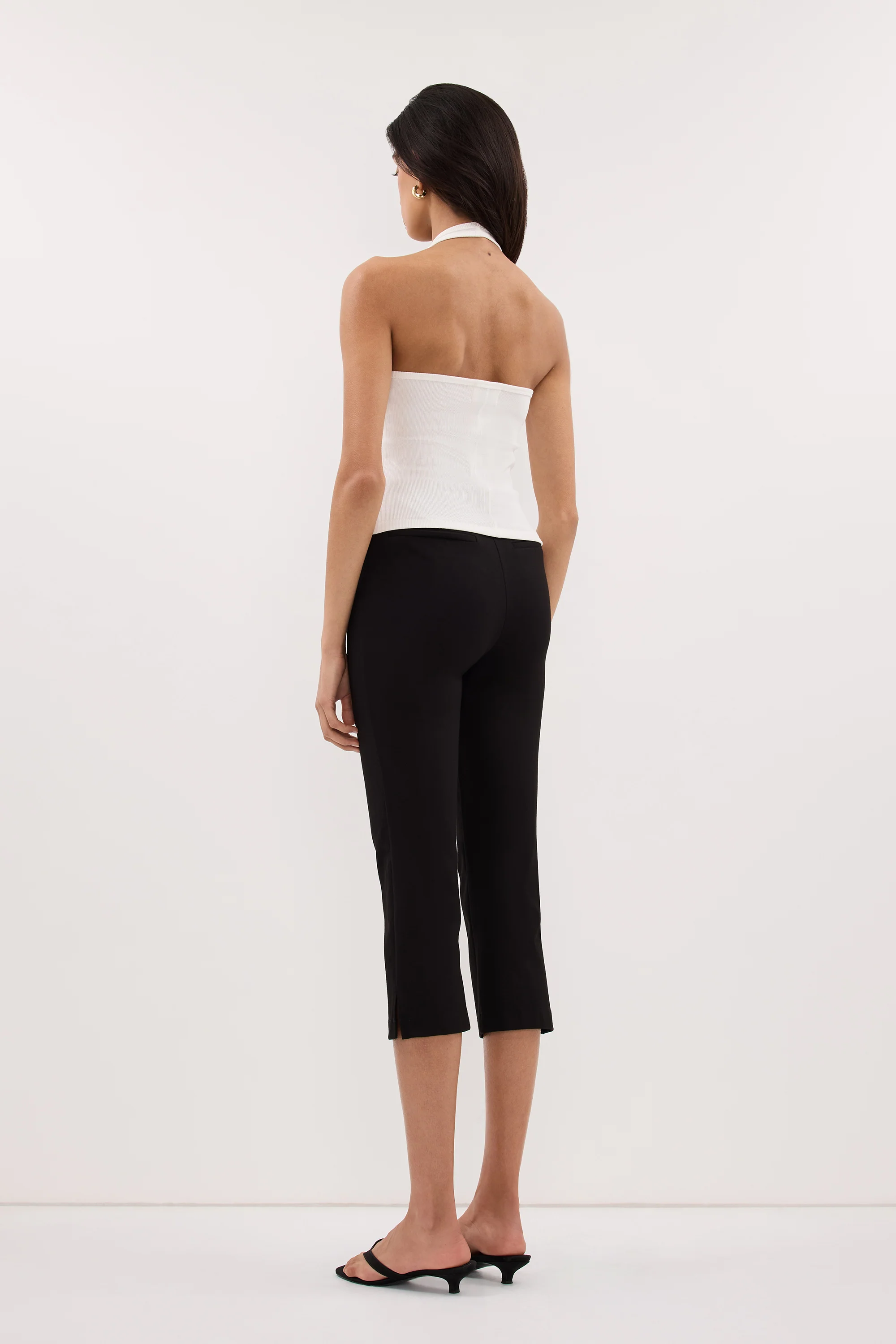 HARLAN OFF WHITE KNIT HALTER TOP - Image 4