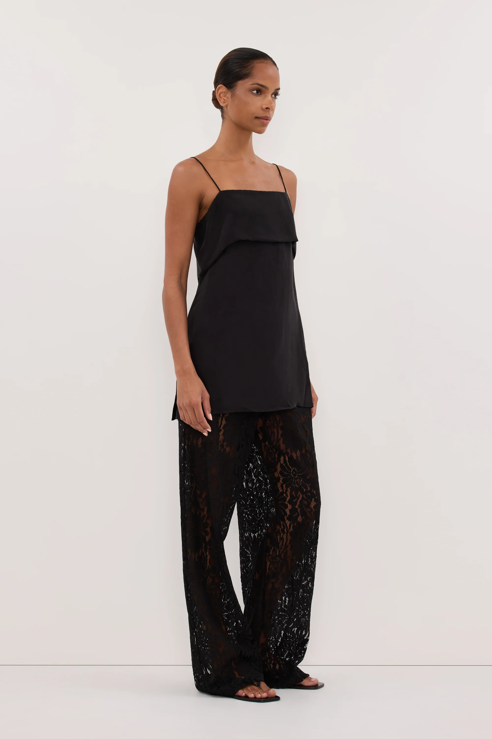 IDA BLACK SLEEVELESS FOLDOVER CAMI TOP - Image 4