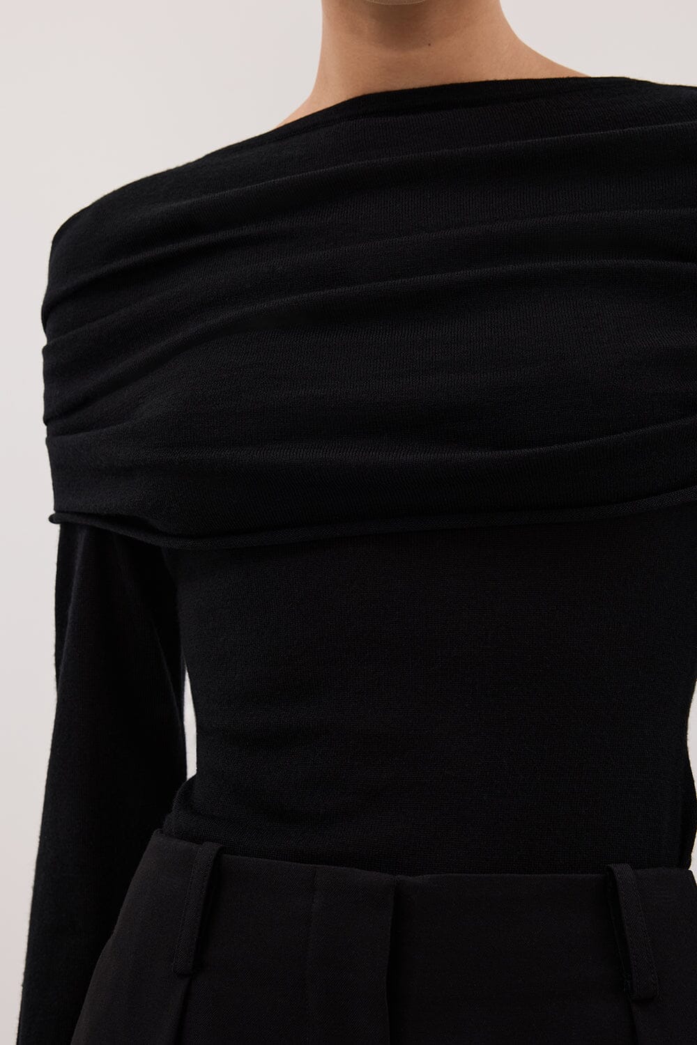 IVY BLACK MERINO LONG SLEEVE TOP - Image 5