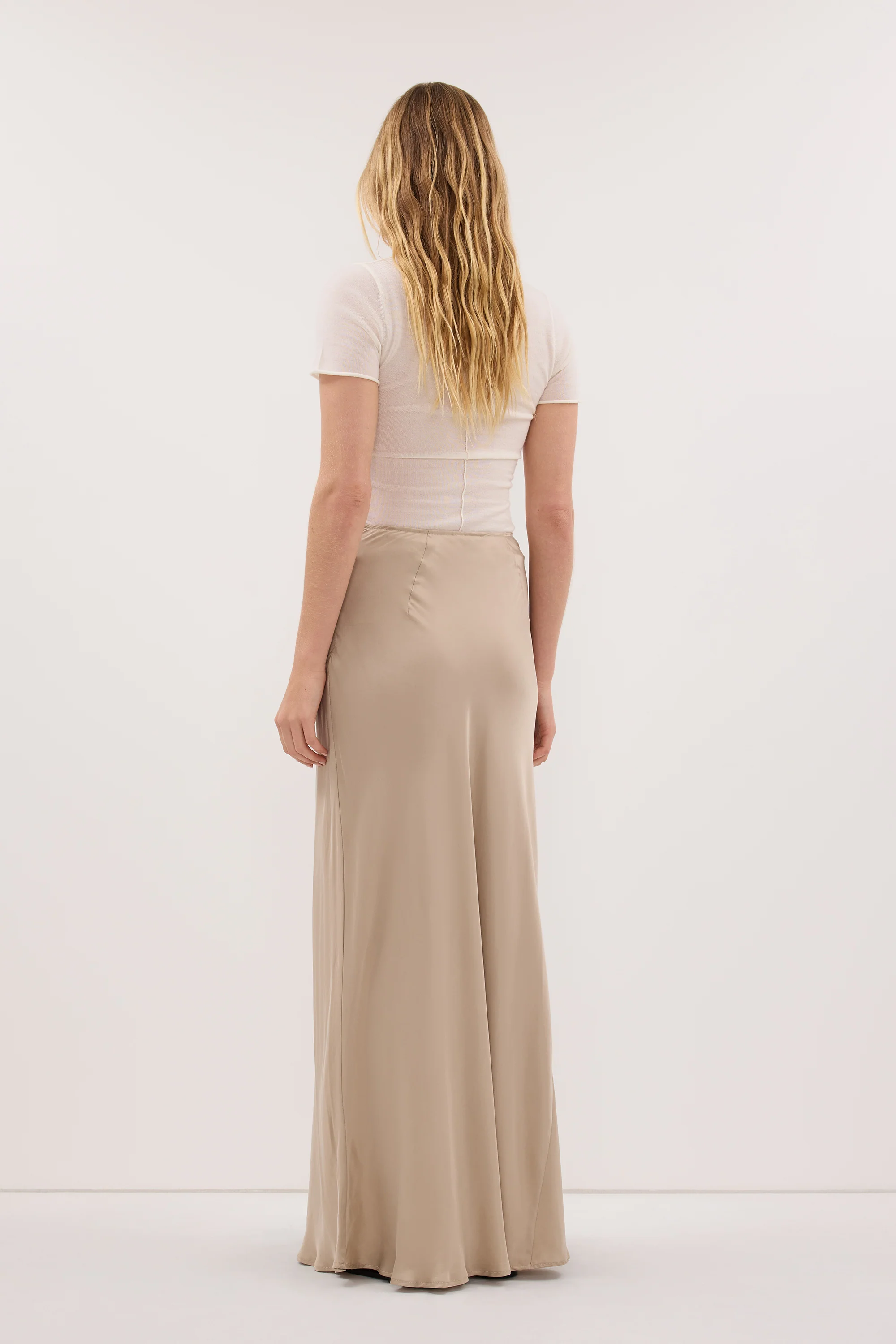 JULIETTE GOLD SILK MIDI SKIRT - Image 4