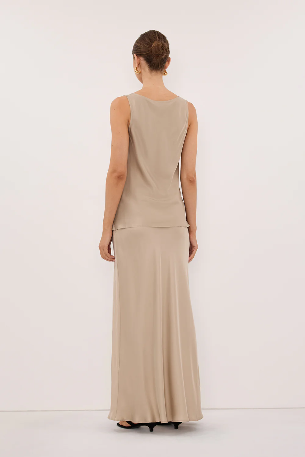 JULIETTE GOLD SILK MIDI SKIRT - Image 7