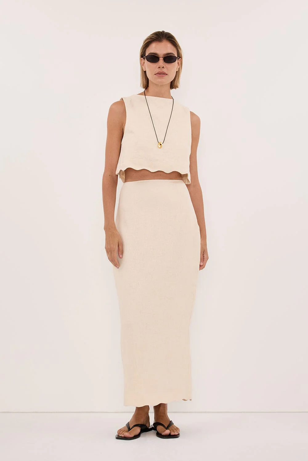 LELA SANDSTONE LINEN CROP TOP