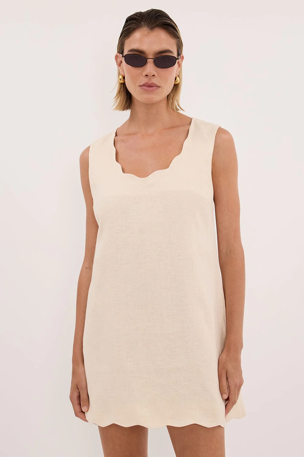LELA SANDSTONE SLEEVELESS LINEN MINI DRESS - Image 2