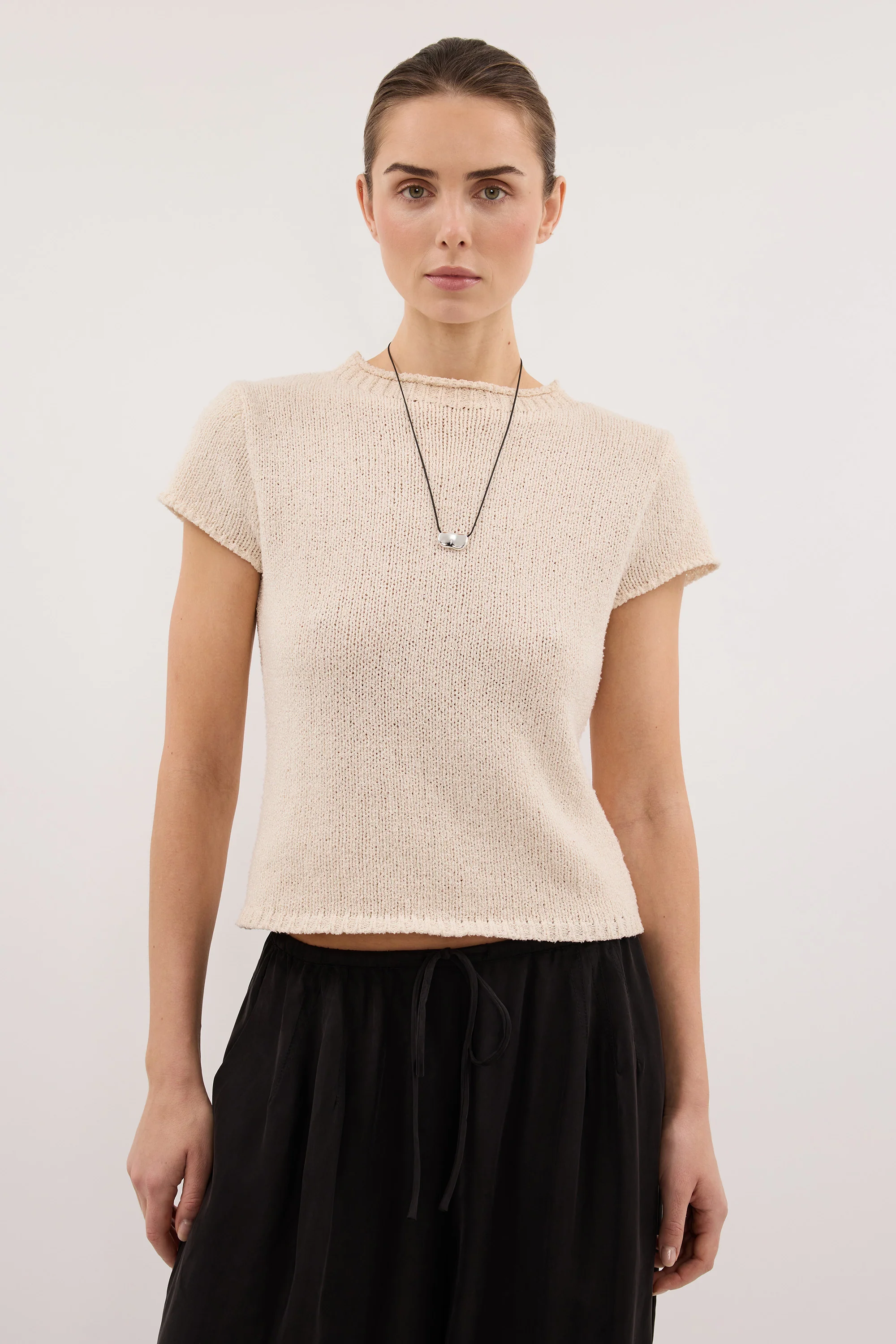 LEO SANDSTONE KNIT TOP - Image 2