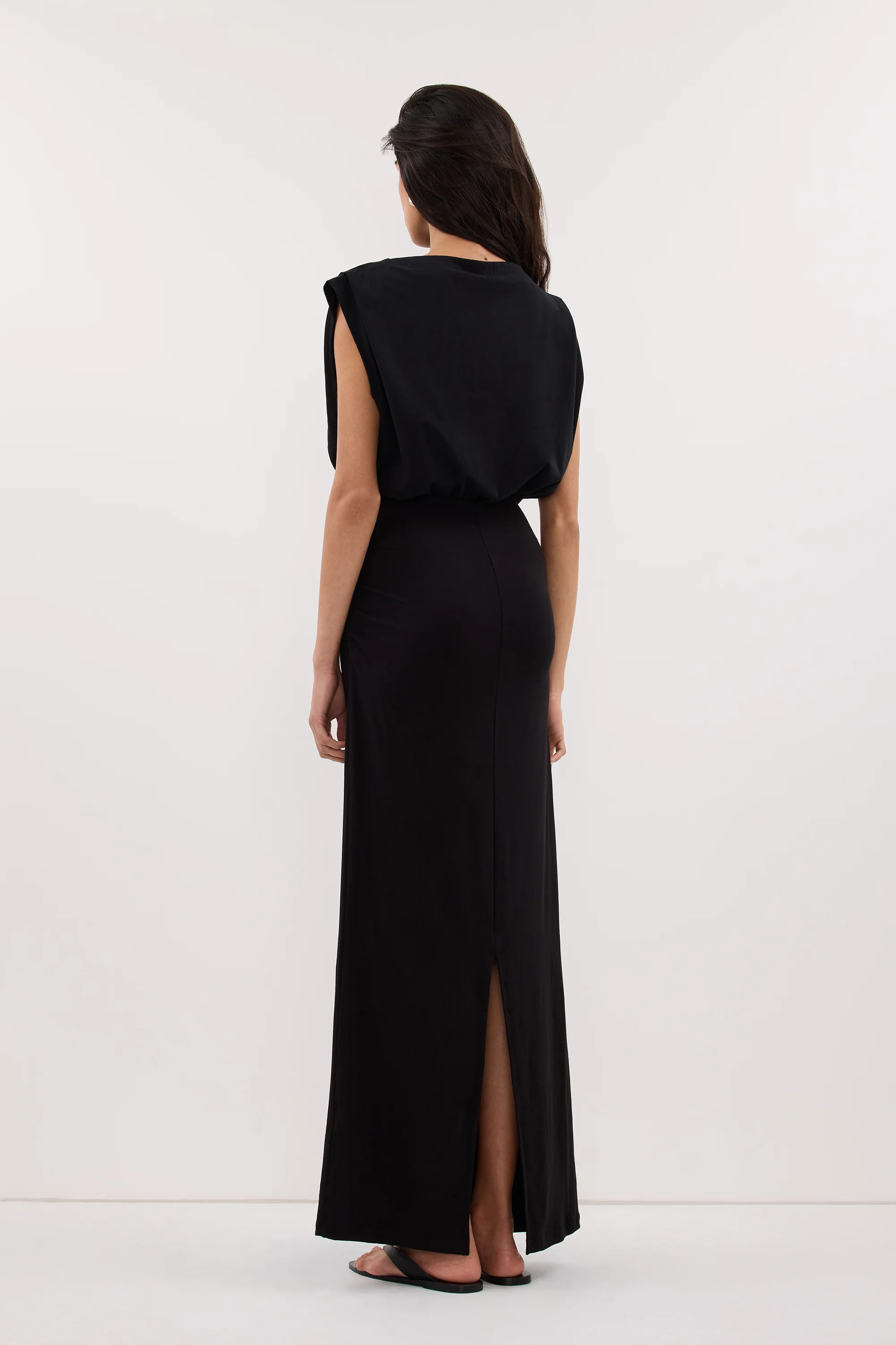LIORA BLACK SLEEVELESS MAXI DRESS - Image 3