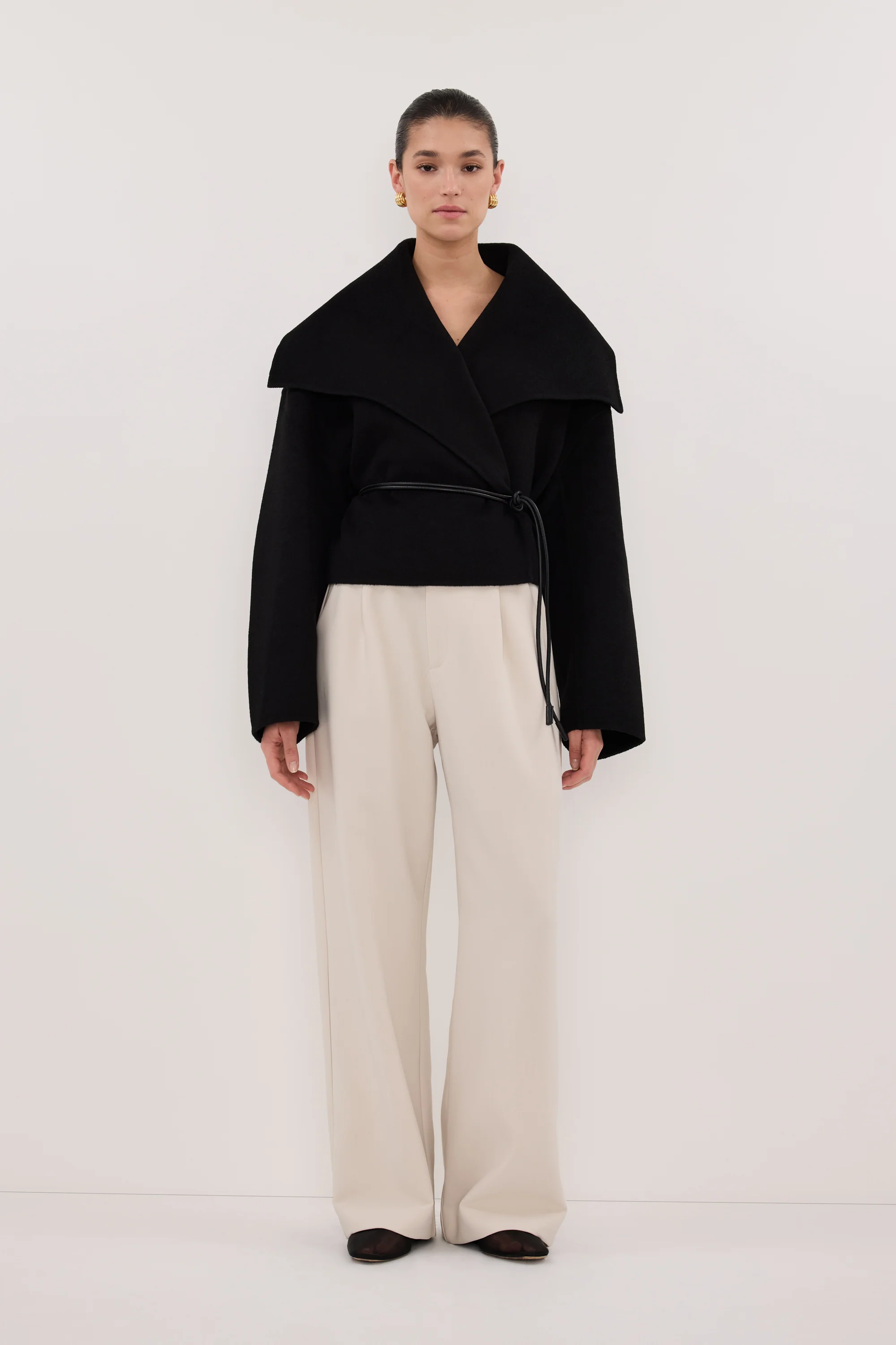 LUCIA BLACK CROPPED WOOL BLEND TRENCH COAT - Image 6