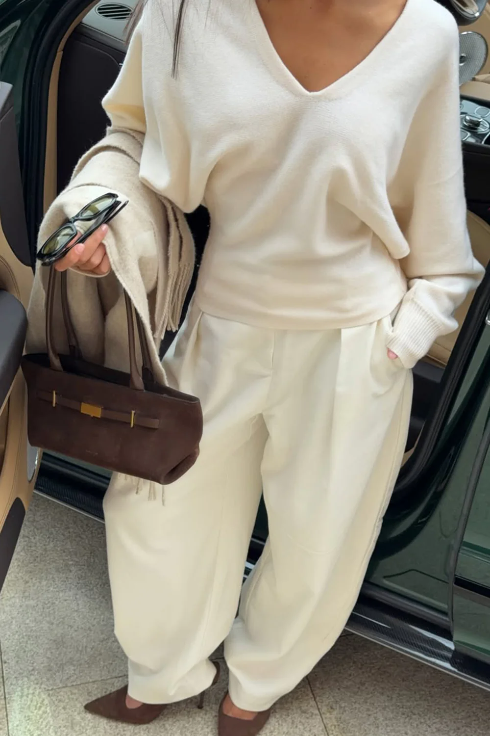 LUMI CREAM V NECK MERINO KNIT JUMPER - Image 2