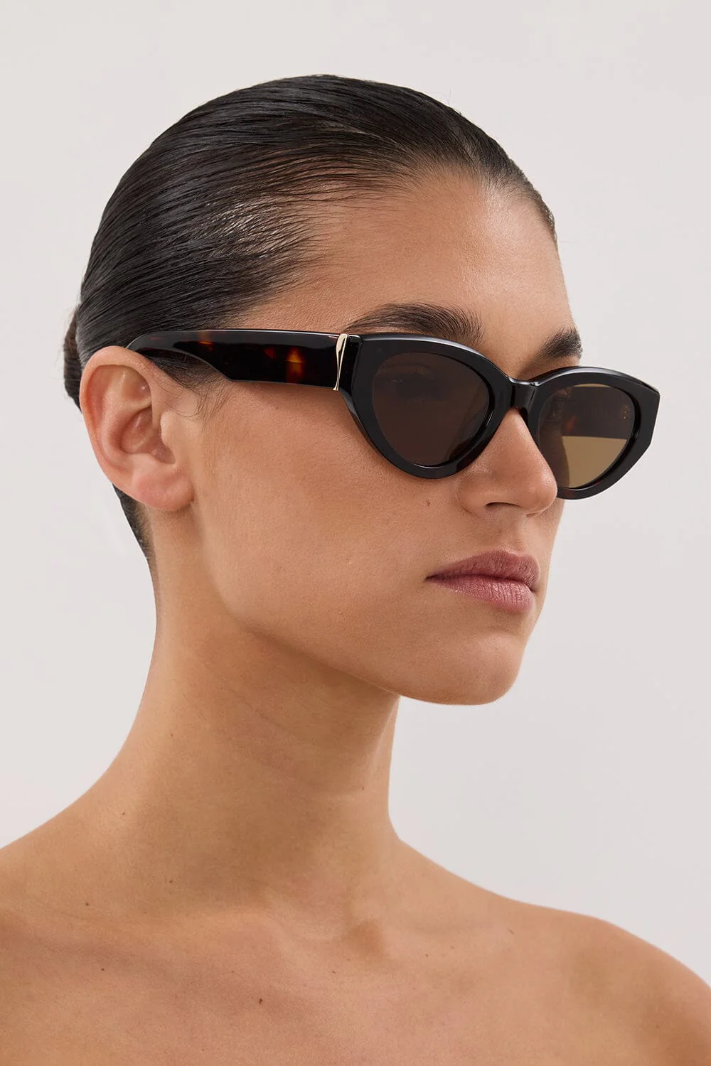 LUV LOU THE POPPY TORT SUNGLASSES - Image 2