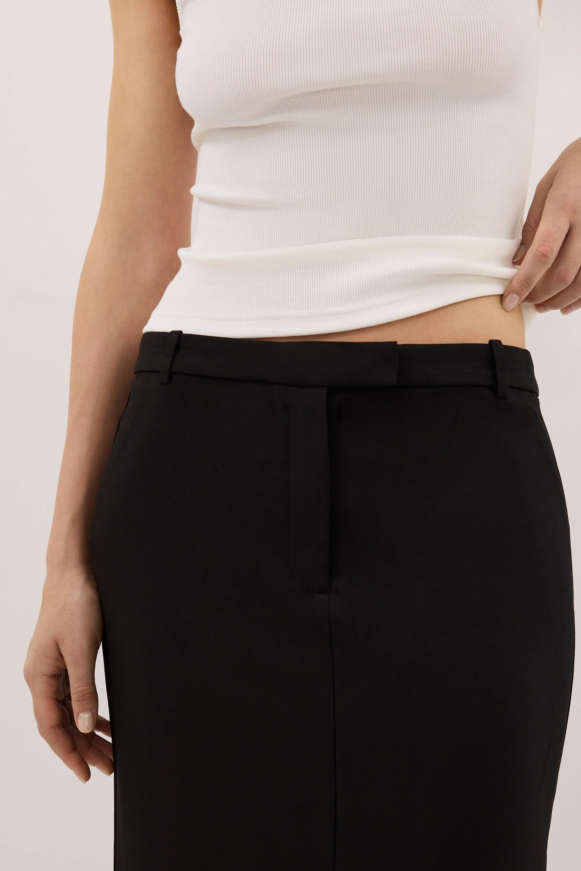 PARKER BLACK KNEE LENGTH SKIRT - Image 6