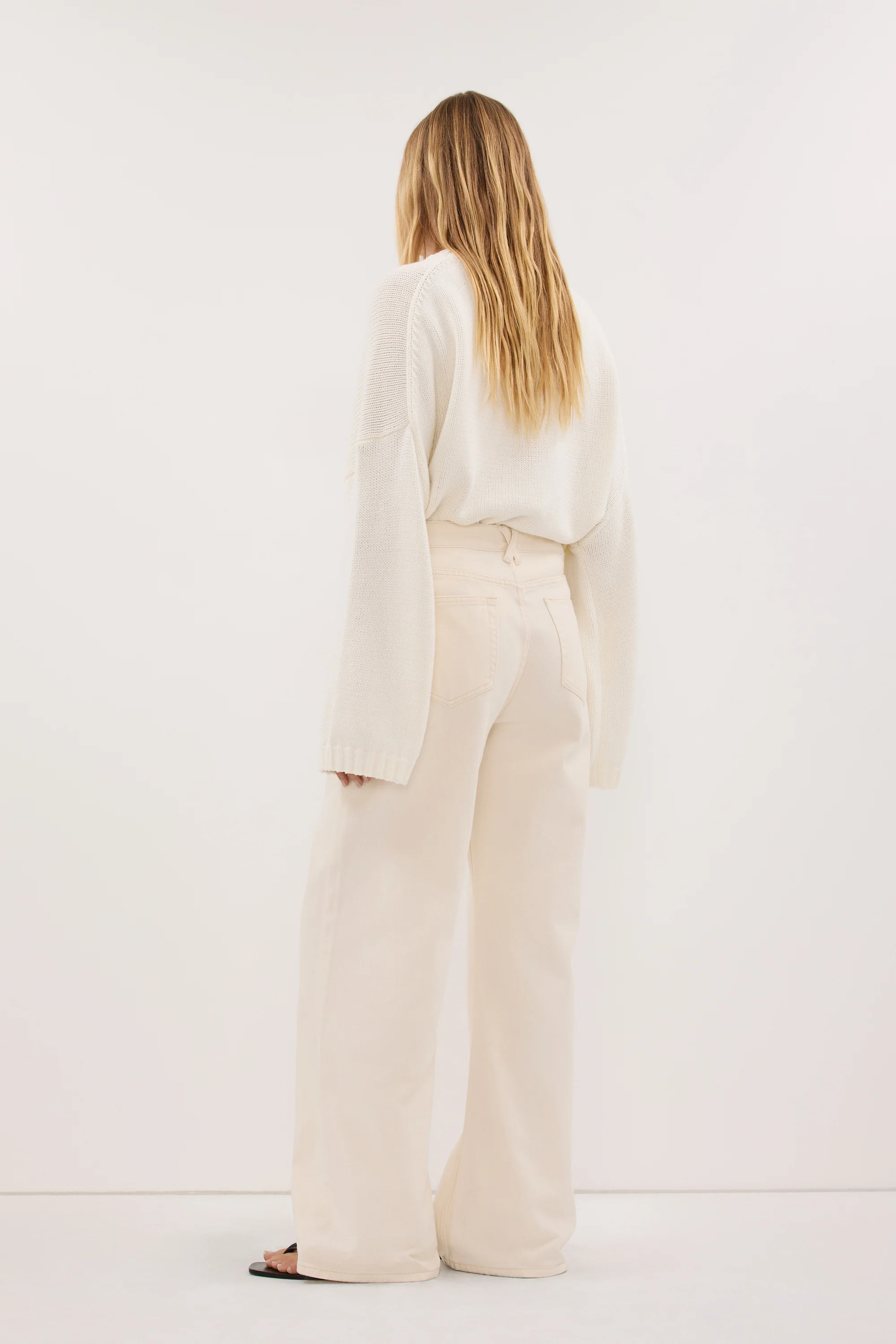 REAGAN 2.0 CREAM SLOUCHY JEAN - Image 4