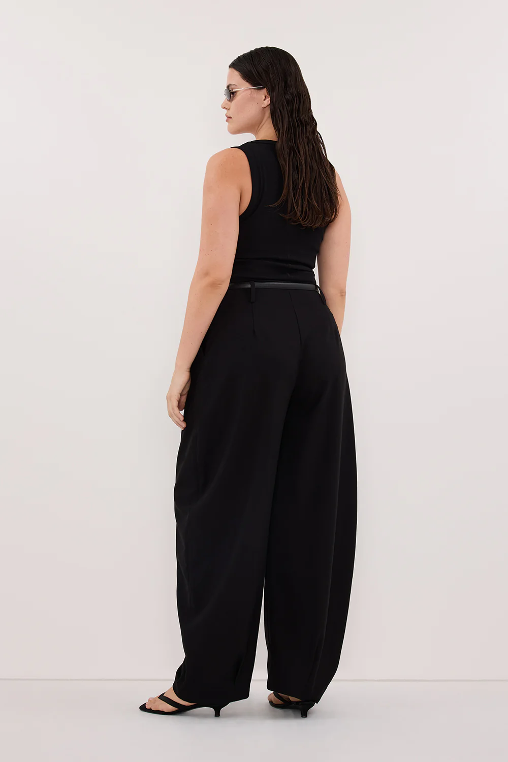 ROMY BLACK BARREL LEG TAILORED PANT - Image 8