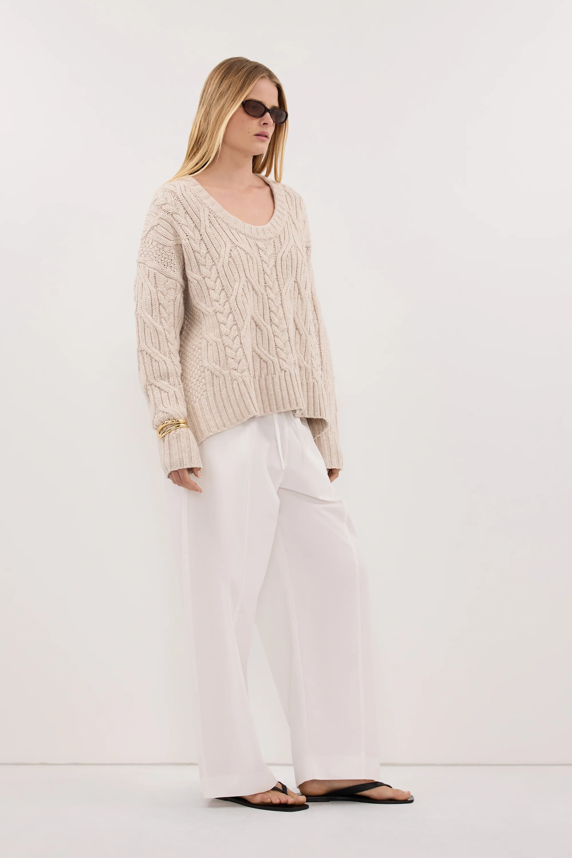 ROSE CHALK CABLE KNIT SWEATER - Image 3