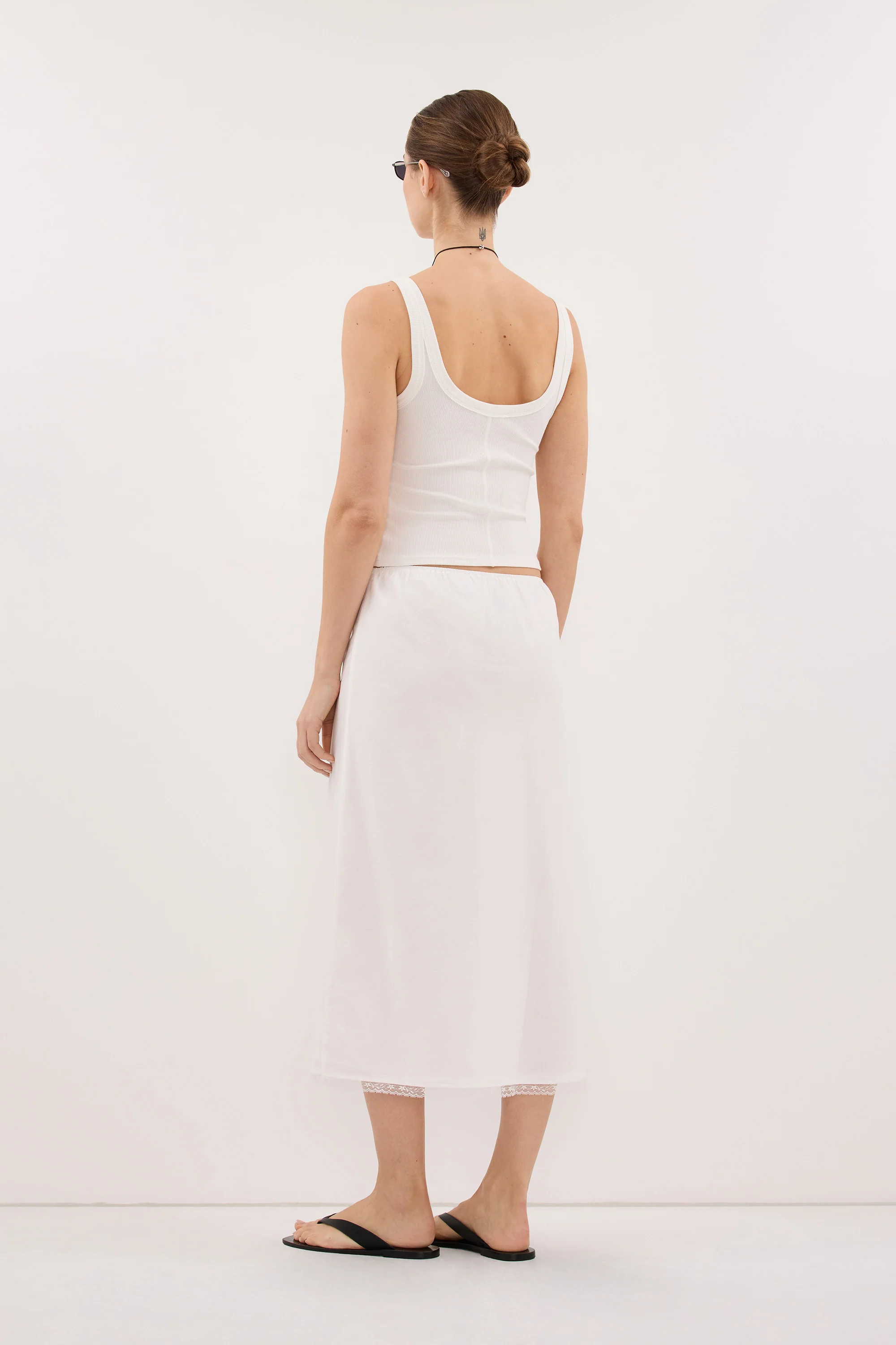 ROSIN WHITE KNEE LENGTH SKIRT - Image 5
