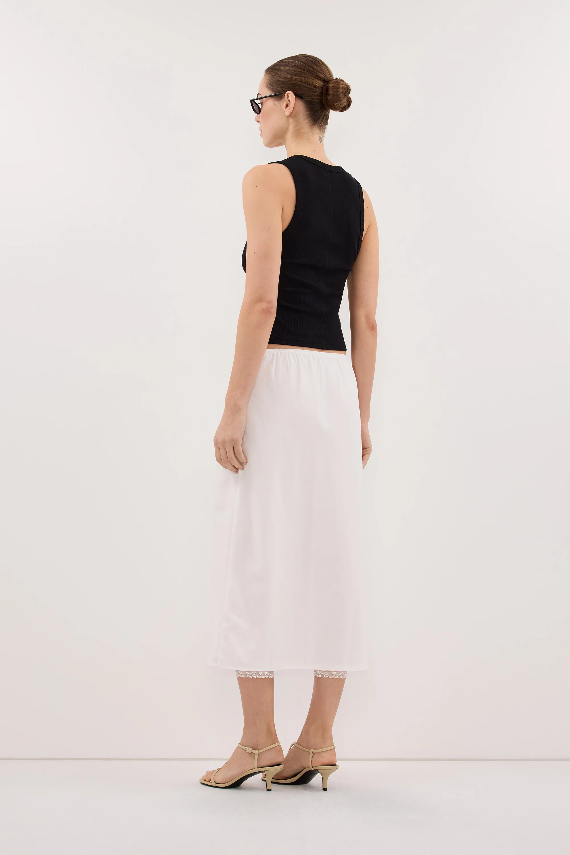 ROSIN WHITE KNEE LENGTH SKIRT - Image 8