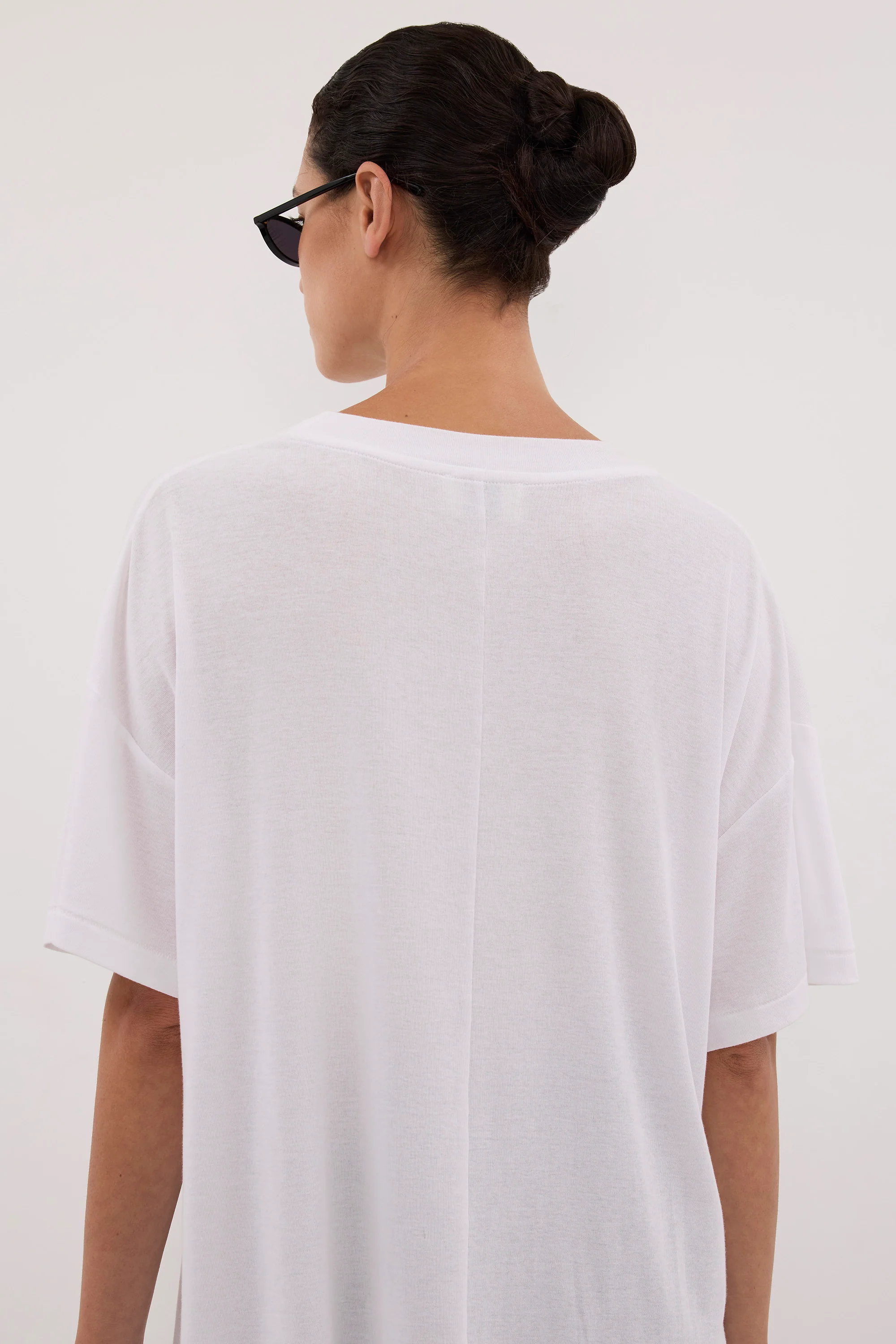 SLOANE WHITE COTTON LONGLINE TEE - Image 6