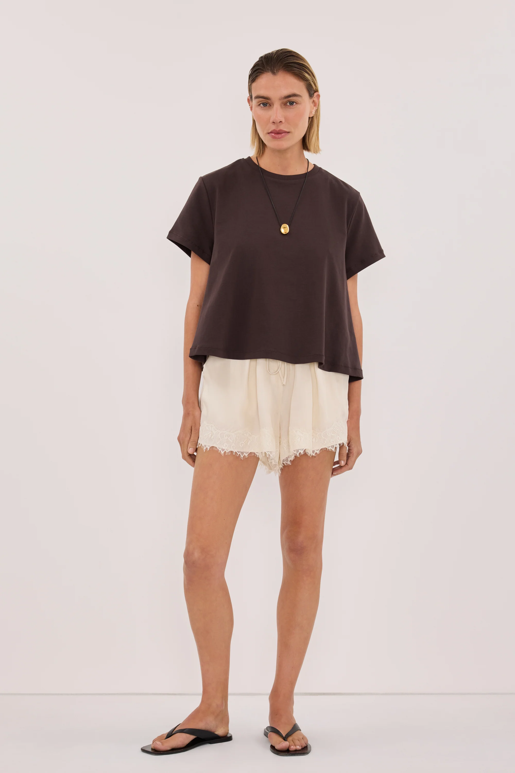TATUM BITTER CHOC SHORT SLEEVE COTTON TEE - Image 5