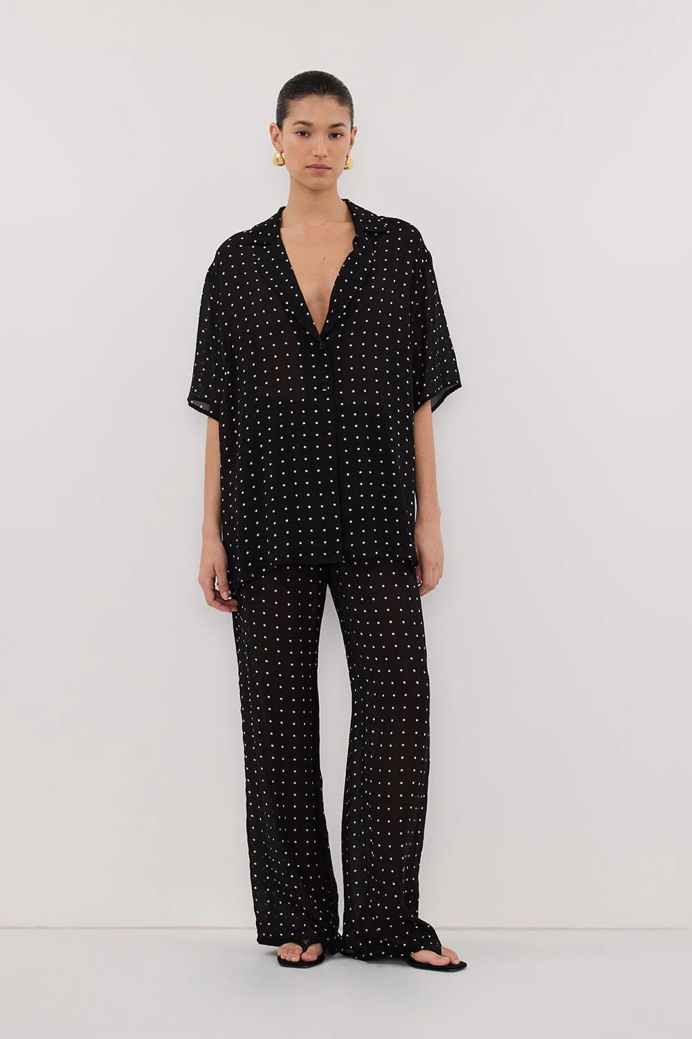 VANESSA BLACK OVERSIZED SHORT SLEEVE RESORT SHIRT