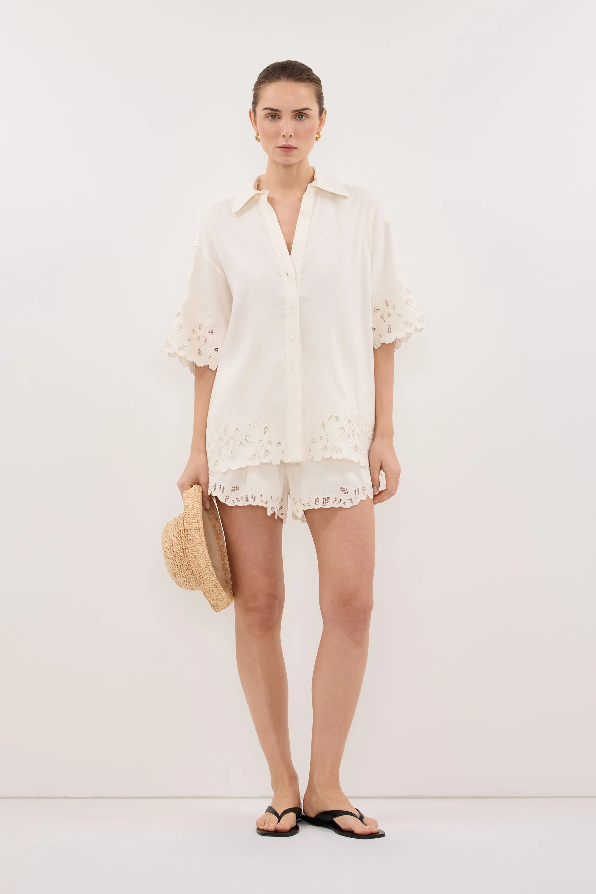 ZARIA OFF WHITE SHORT